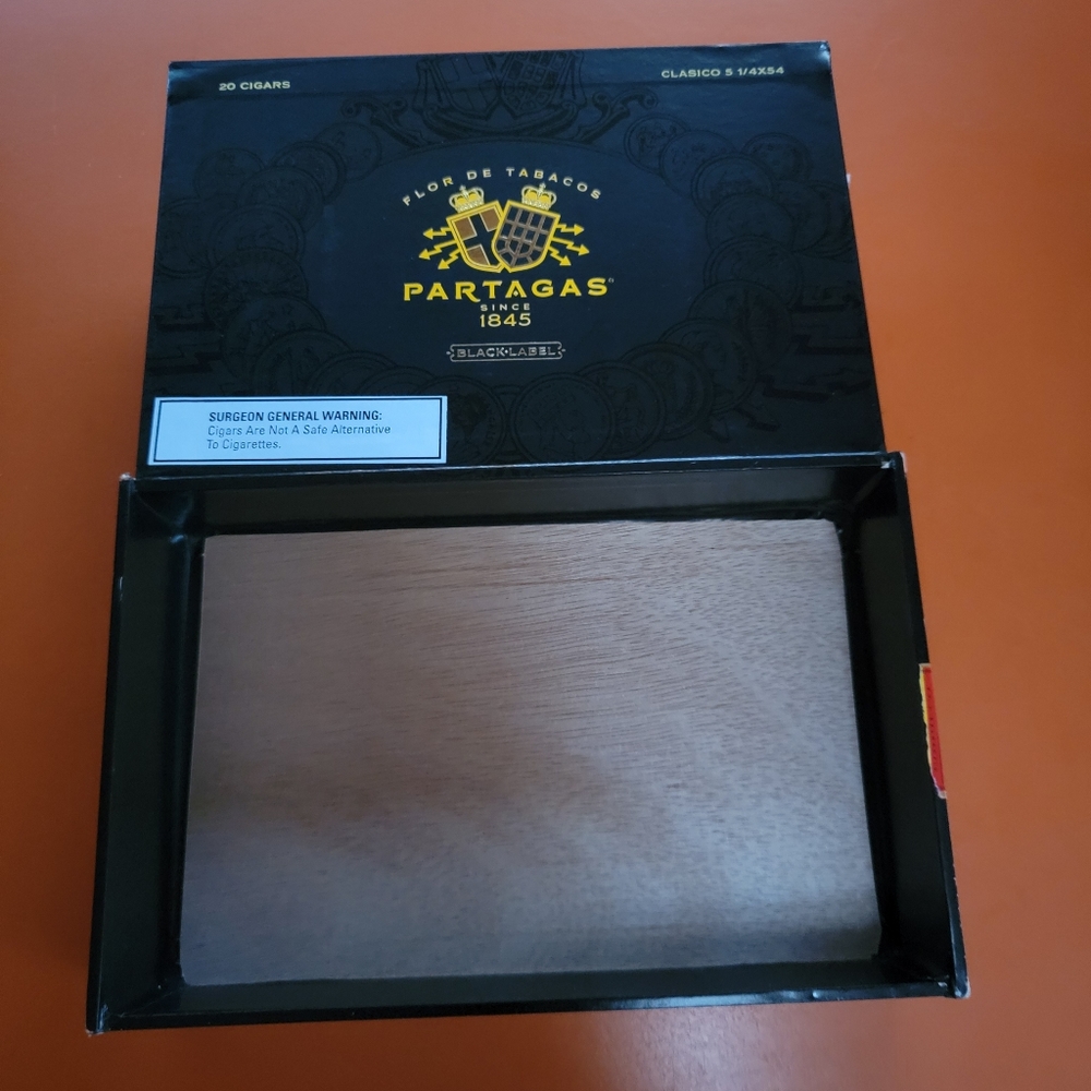 Empty Cigar Box - Picture 4 of 11